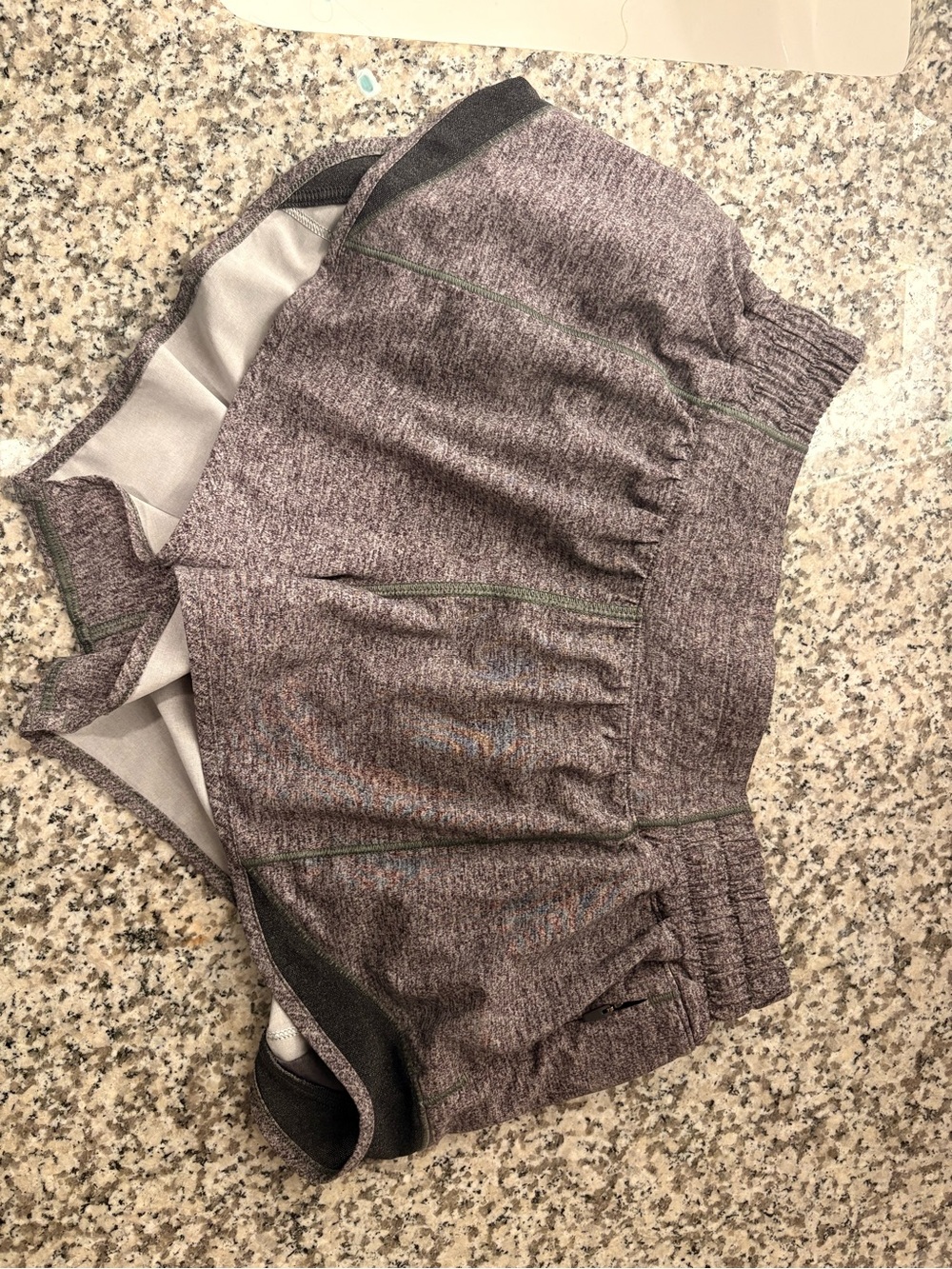 Lululemon 2in hotty hots
